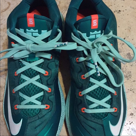 NIKE - Lebron XI Low (South Beach Edition) - Picture 6 of 7